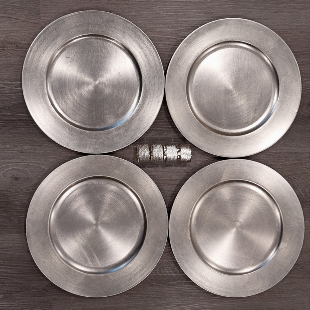 Set/4 Silver Chager Plates & Co-ordinating Napkin Rings